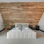 Comfort Marina Granaria *
